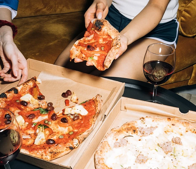Mesa do rodízio da Pizza Paizzani